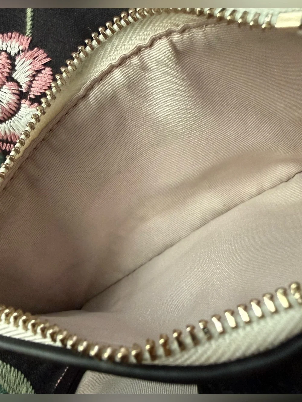 Kate Spade Hoppkins Frog Small Slim Bifold Wallet